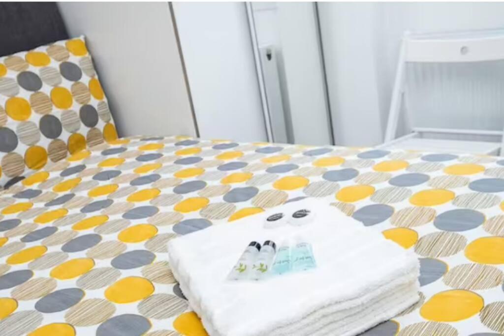 Boutique Modern Hotel Room For Two Near Tube And Bus Stations Londýn Exteriér fotografie